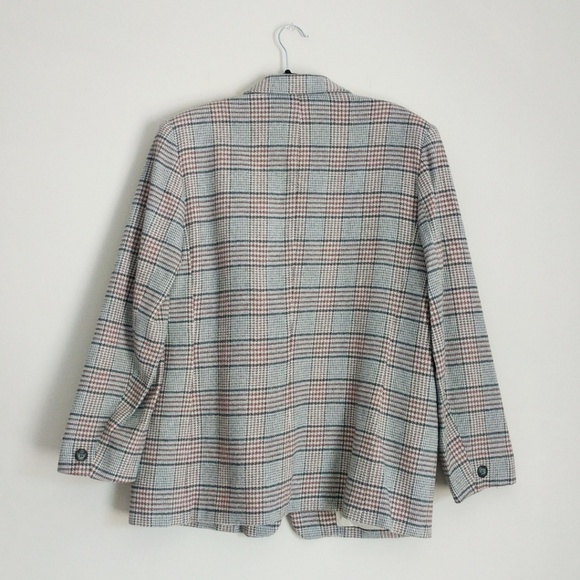 Joan Leslie Light Gray Houndstooth Blazer (EUC) - Picture 8 of 8